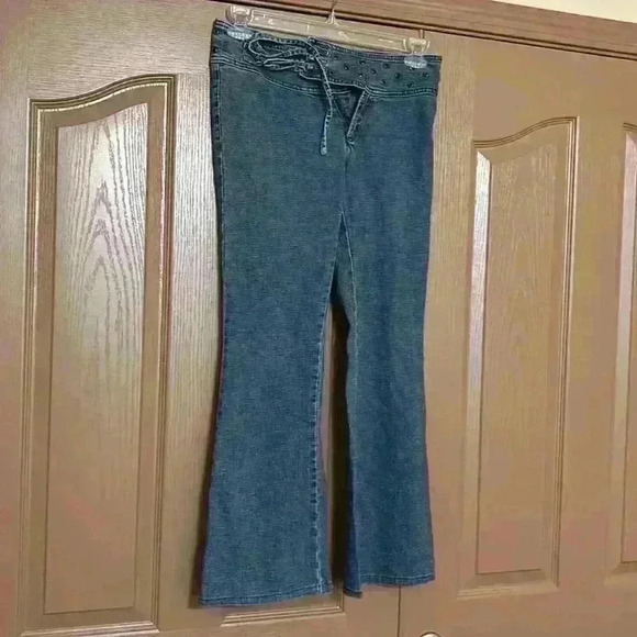 Rare Y2K lace-up jeans by Dumani stone washed junior size 7/8 flare jeans - Picture 2 of 10